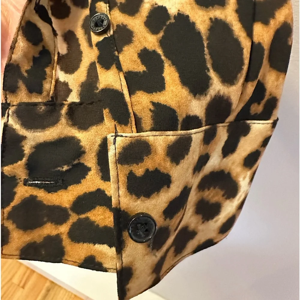 Express XS Animal print portofino shirt - Picture 4 of 8